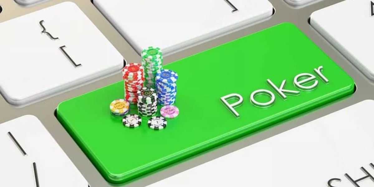 Baccarat with a Splash: Online Play Unveiled!