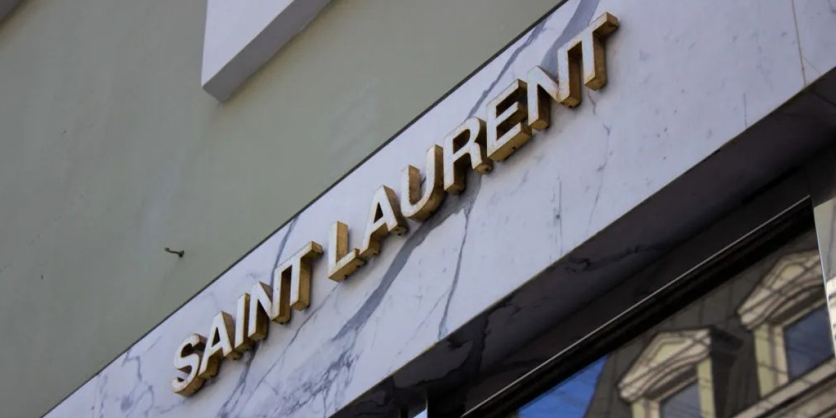 Saint Laurent Outlet through what you choose to wear